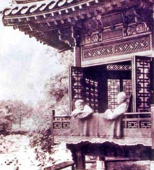 이승만과 프란체스카여사 경복궁 하향정